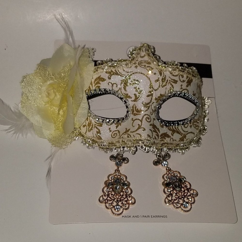NEW 2 Adult Masquerade Mask Matching Earrings Set Halloween Ivory Gold Black Lot - Picture 4 of 6